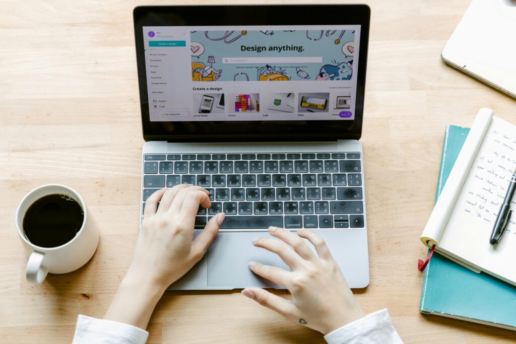 Mejores trabajos online sin experiencia 2026