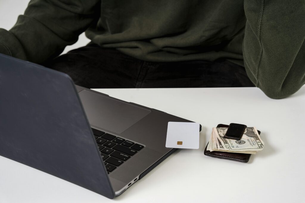 La mentira del dinero online